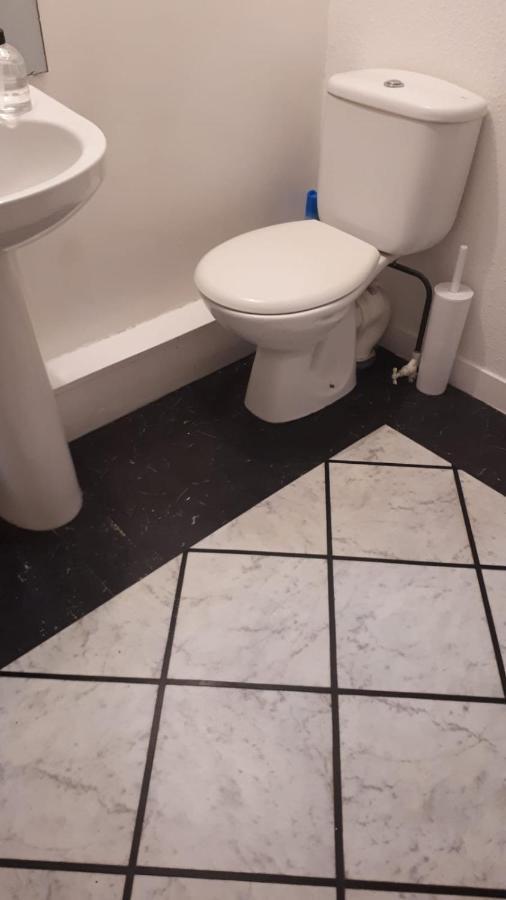 Broomlea Guest House Dyce Extérieur photo